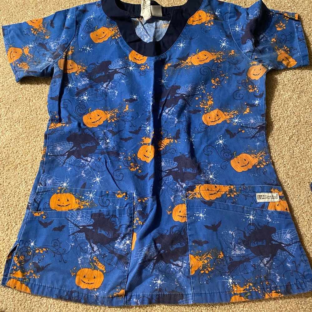 Scrub top